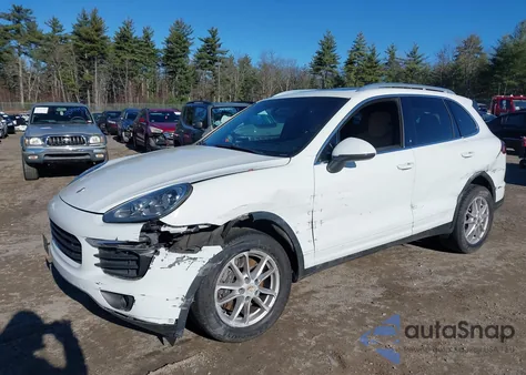 2016 Porsche Cayenne z USA, uszkodzony, nr VIN WP1AA2A2XGKA14739